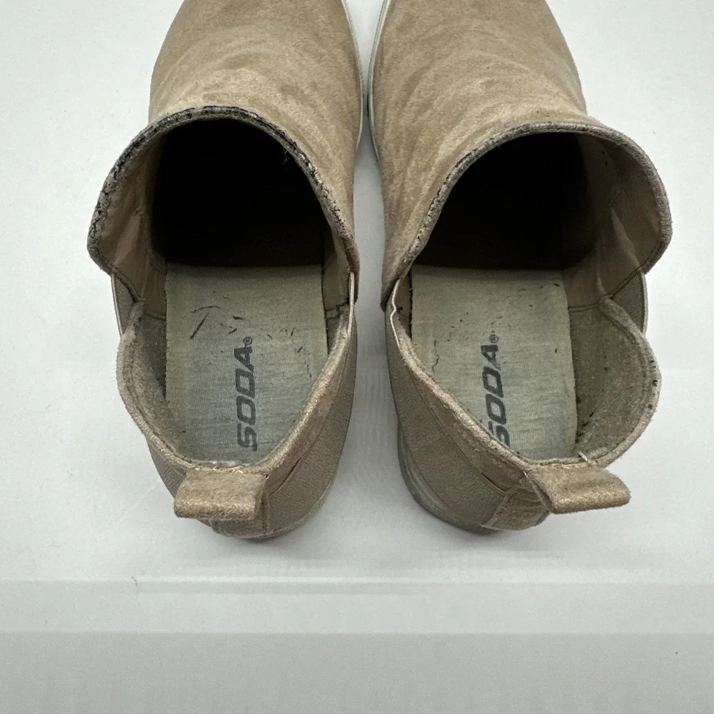 Soda Suede(man made)‎ Brown Flat Slip On Bootie Women's Size 8.5